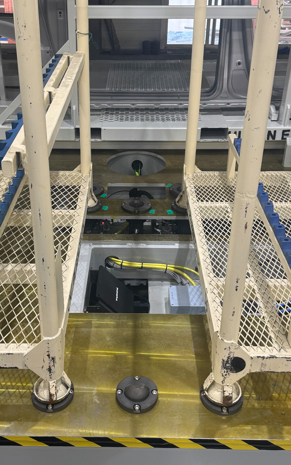 Press factory pallet tracking RFID setup